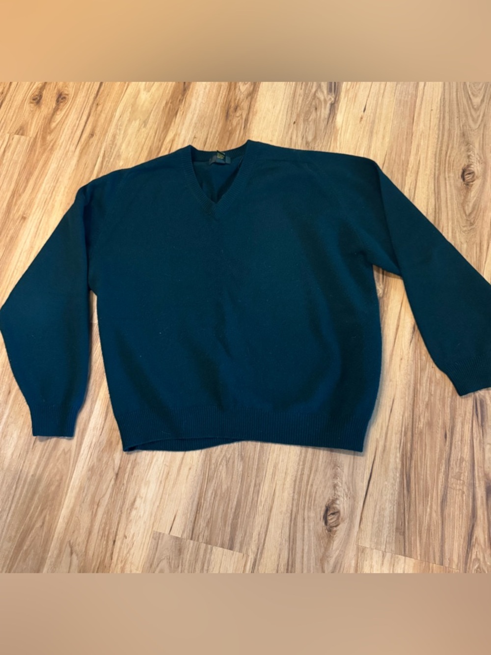Club Room Men's V-Neck Sweater in Dark Green All Pure Wool 100% lambswool